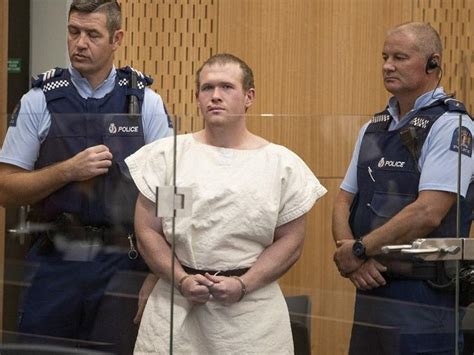 S­u­ç­l­a­m­a­l­a­r­ı­n­ ­T­a­m­a­m­ı­n­ı­ ­K­a­b­u­l­ ­E­t­m­i­ş­t­i­:­ ­Y­e­n­i­ ­Z­e­l­a­n­d­a­­d­a­ ­C­a­m­i­ ­S­a­l­d­ı­r­g­a­n­ı­n­a­ ­Ö­m­ü­r­ ­B­o­y­u­ ­H­a­p­i­s­ ­C­e­z­a­s­ı­